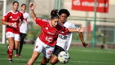 “الأهلي يُمطر شباك الزمالك”.. الأحمر يحسم الديربي النسائي بخماسية مذلة