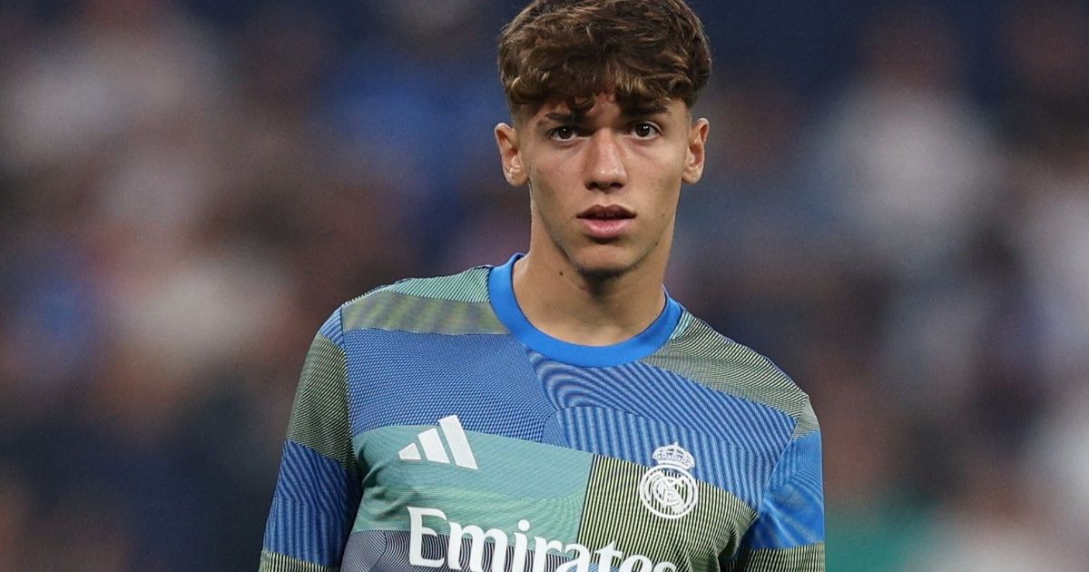 ألونسو يعتذر لمدافع ريال مدريد بعد انتقاده