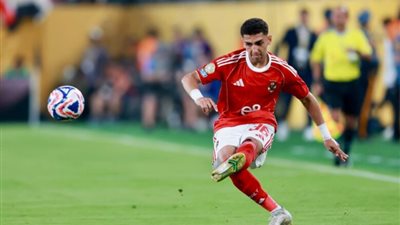 نجم الأهلي السابق يطالب برحيل محمد شريف وأحمد نبيل كوكا عن القلعة الحمراء