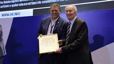 الاتحاد الدولي لكرة اليد يكرم مصر لتنظيم البطولات العالمية باحترافية