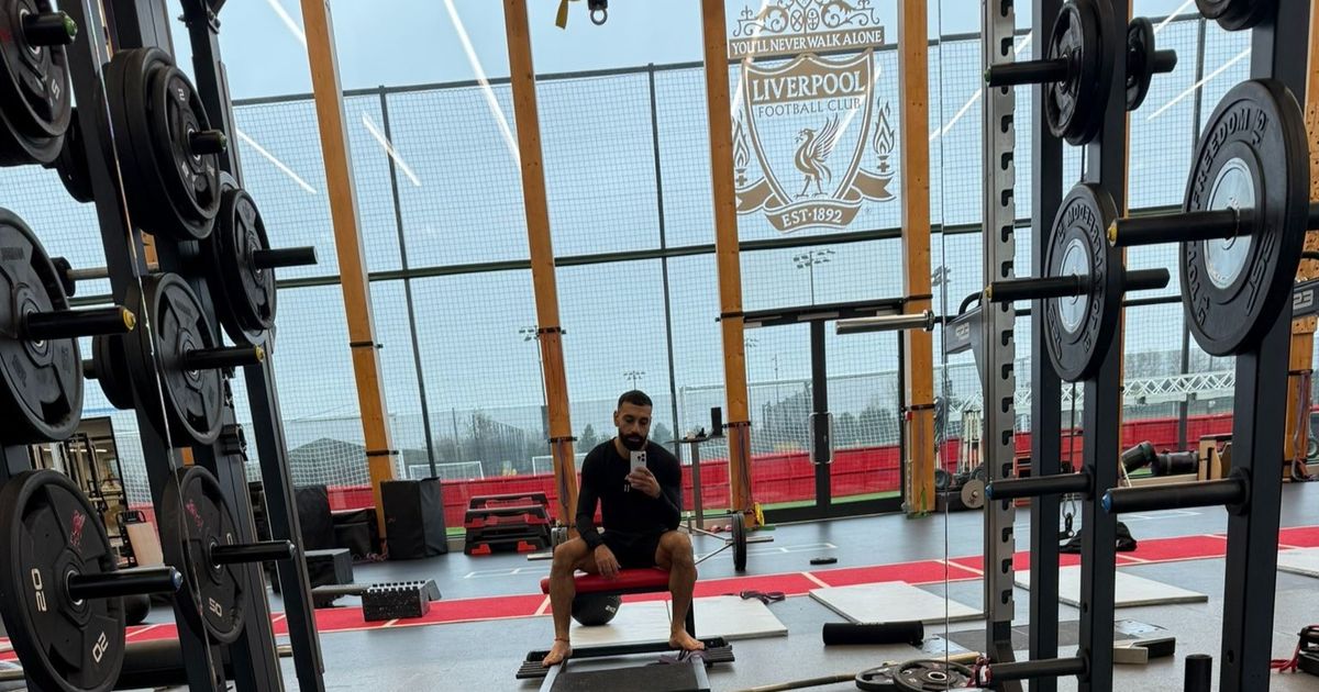 محمد صلاح “يسير وحيداً” داخل نادي ليفربول