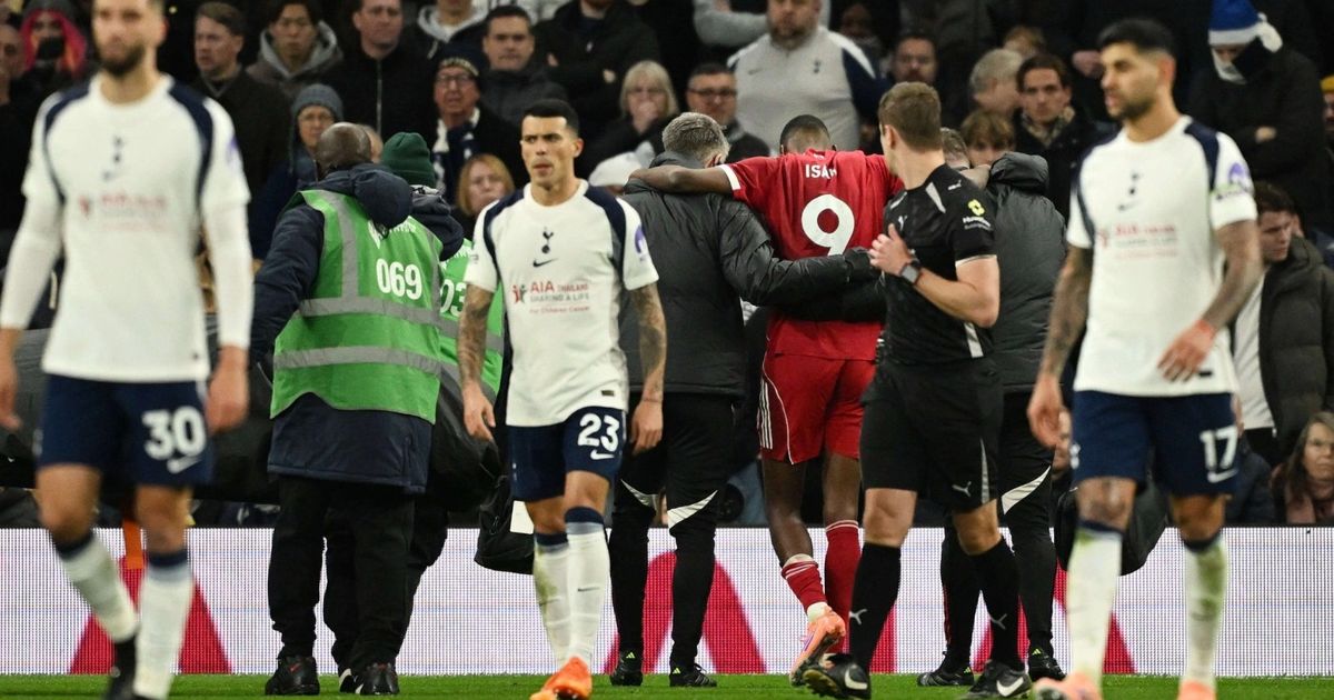 إنذار في أنفيلد.. إصابة إيزاك تهدد صفقة ليفربول القياسية