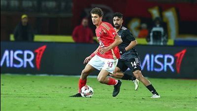 وليد صلاح الدين يكشف موقف الأهلي من رحيل حمزة عبد الكريم