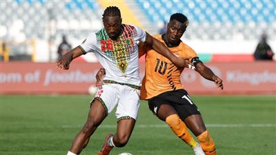 أليو ديانج يشارك في تعادل منتخب مالي أمام زامبيا (1/1) في كأس أمم أفريقيا