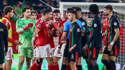 رسمياً: الكاف يوقع عقوبات قاسية على الجيش الملكي بسبب أحداث مباراة الأهلي بدوري الأبطال