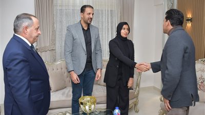 وزير الشباب والرياضة ومحافظ بورسعيد يعزيان أسرة السباح يوسف محمد