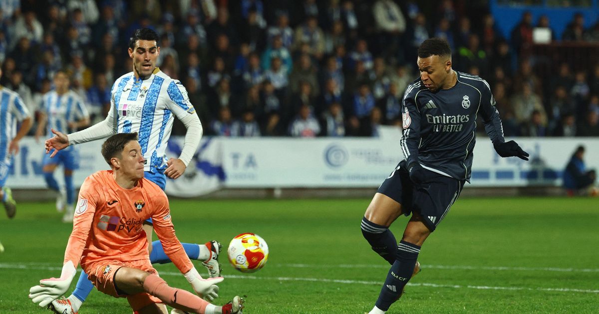 حارس تالافيرا: مبابي لطيف جداً وحاصرنا ريال مدريد في منطقته