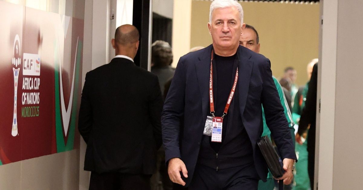 مدرب الجزائر: علينا الحذر بعد لقاء السودان وزيدان مصدر ثقة