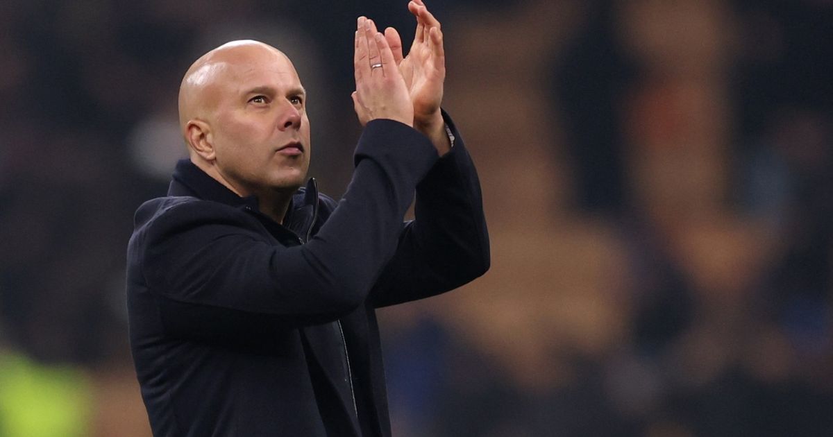 جمهور ليفربول يحرج محمد صلاح بالهتاف لآرني سلوت في ملعب إنتر