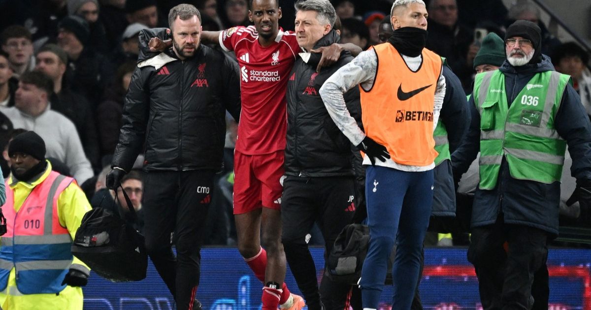 البديل إيزاك يمنح ليفربول التقدم ويتعرض لإصابة قوية