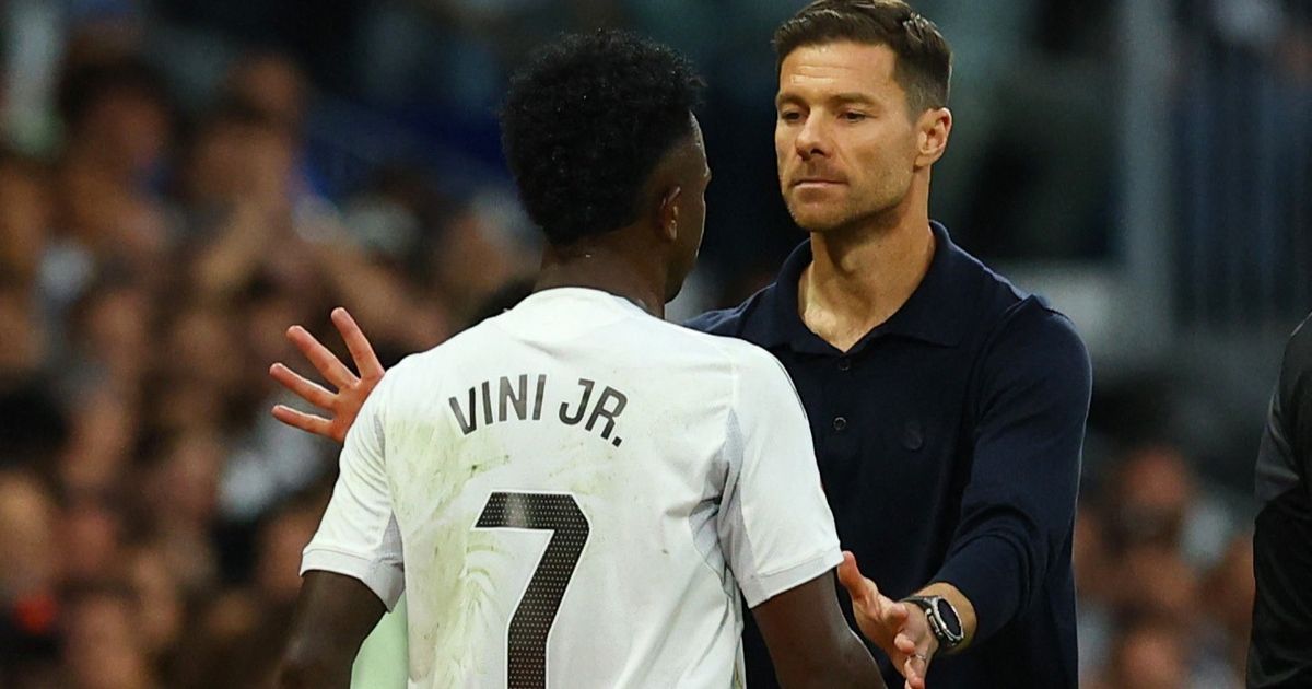 تشابي ألونسو يعترف لبيب غوارديولا بسوء علاقته مع فينيسيوس