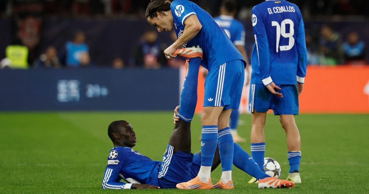 كم مباراة خاضها ميندي “الزجاجي” مع ريال مدريد في 2025؟