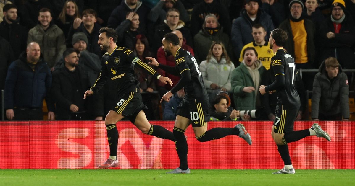 مانشستر يونايتد يُغرِق ولفرهامبتون ويرتقي للمركز السادس