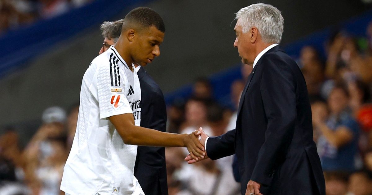 اختيارات كارلو أنشيلوتي لأفضل لاعب في العالم 2025؟