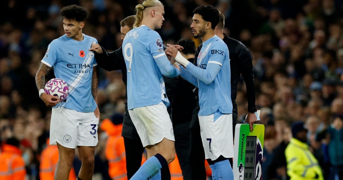 وداعاً مرموش.. مانشستر سيتي يتحرك لضم مهاجم إفريقي في يناير