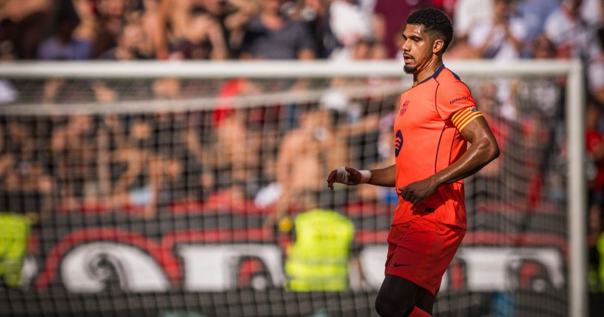 أراوخو يعود إلى برشلونة بعد نهاية عزلته الاختيارية