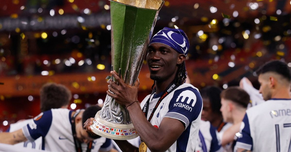 بيسوما في قائمة مالي لكأس أمم إفريقيا رغم غيابه الطويلب