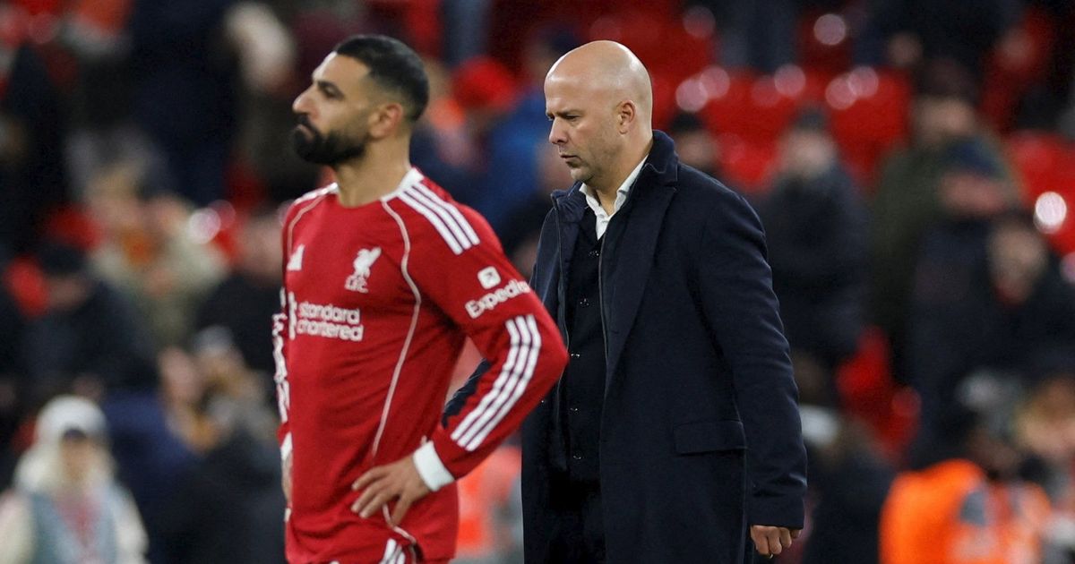 آرني سلوت: أفكّر دوماً في إشراك محمد صلاح مع ليفربول