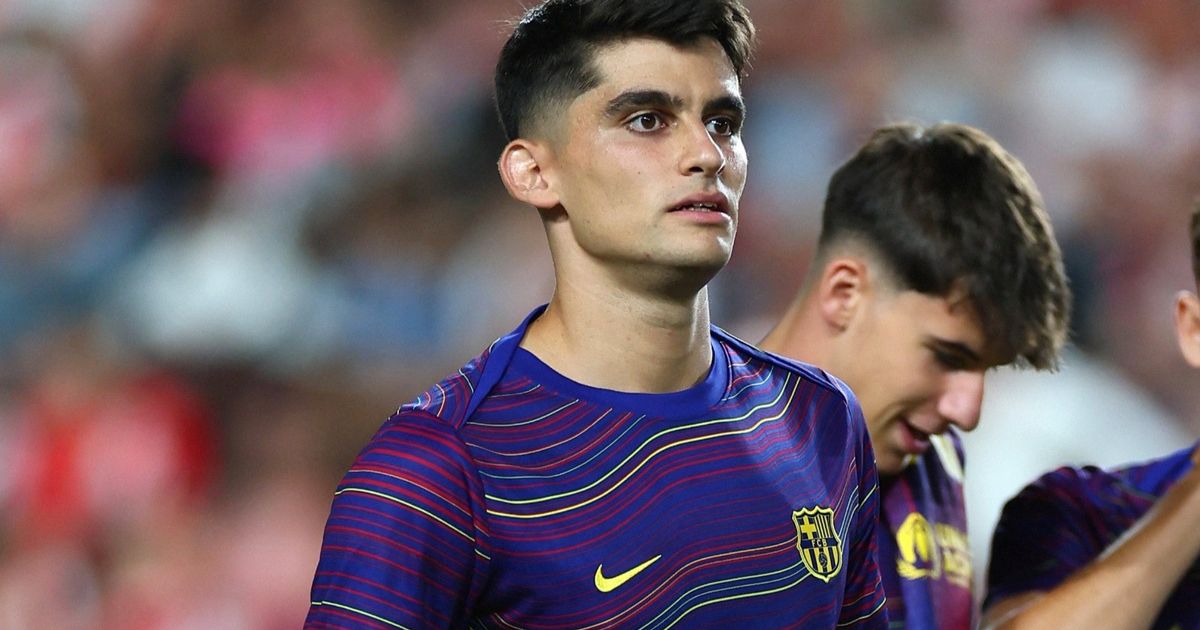 جيرارد مارتن ينقذ برشلونة من البحث عن مدافع جديد