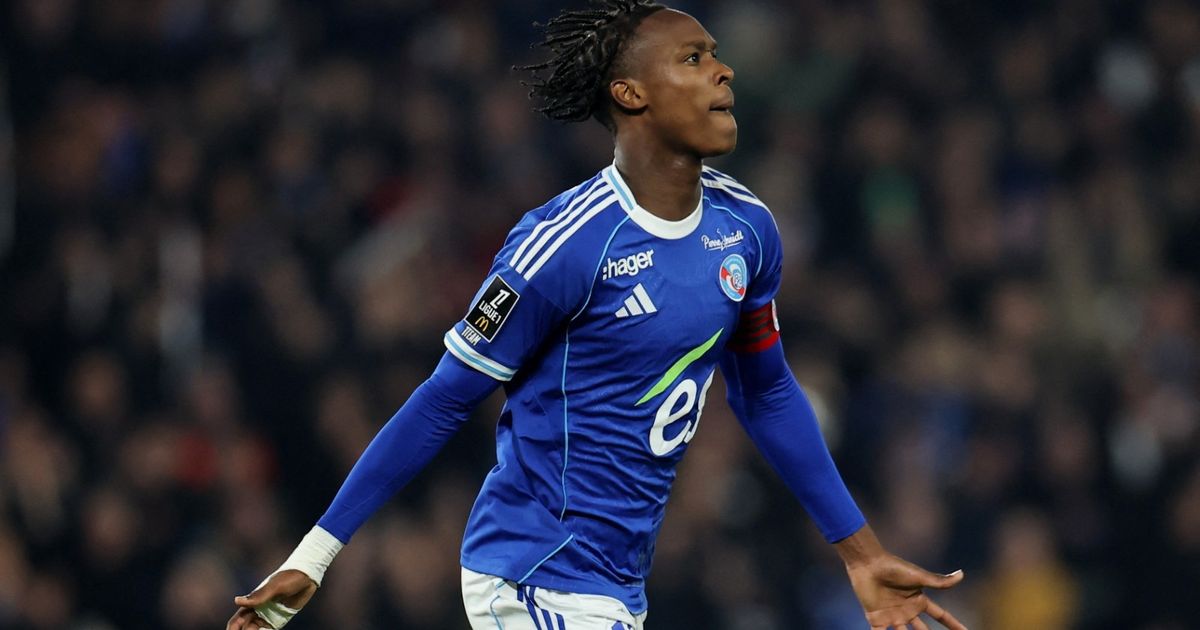 ستراسبورغ الفرنسي يوقف قائده بعدما اعتقده نادياً ألمانياً