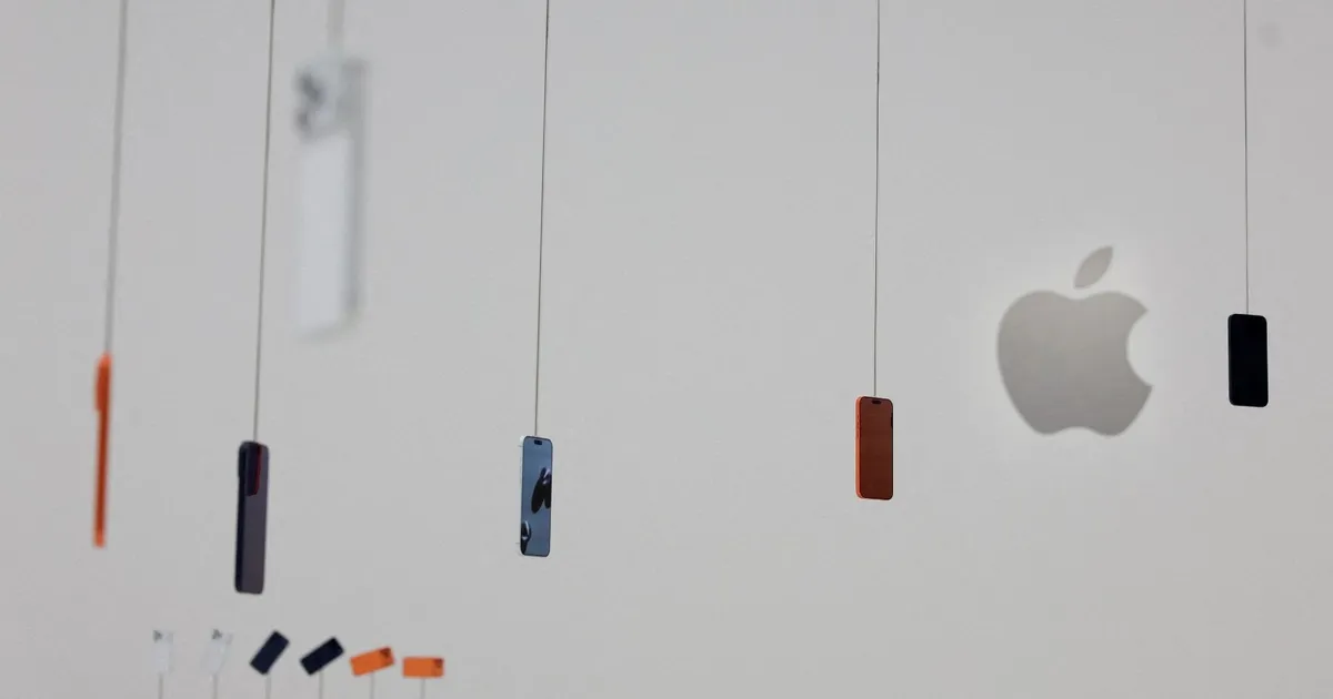 أبل تستقطب رئيساً لمشروع الذكاء الاصطناعي من مايكروسوفت