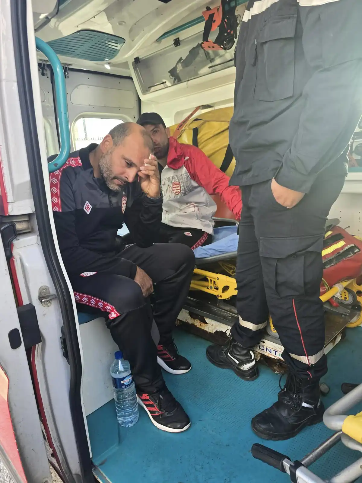 أحداث عنف في ديربي الأواسط بين الترجي والإفريقي