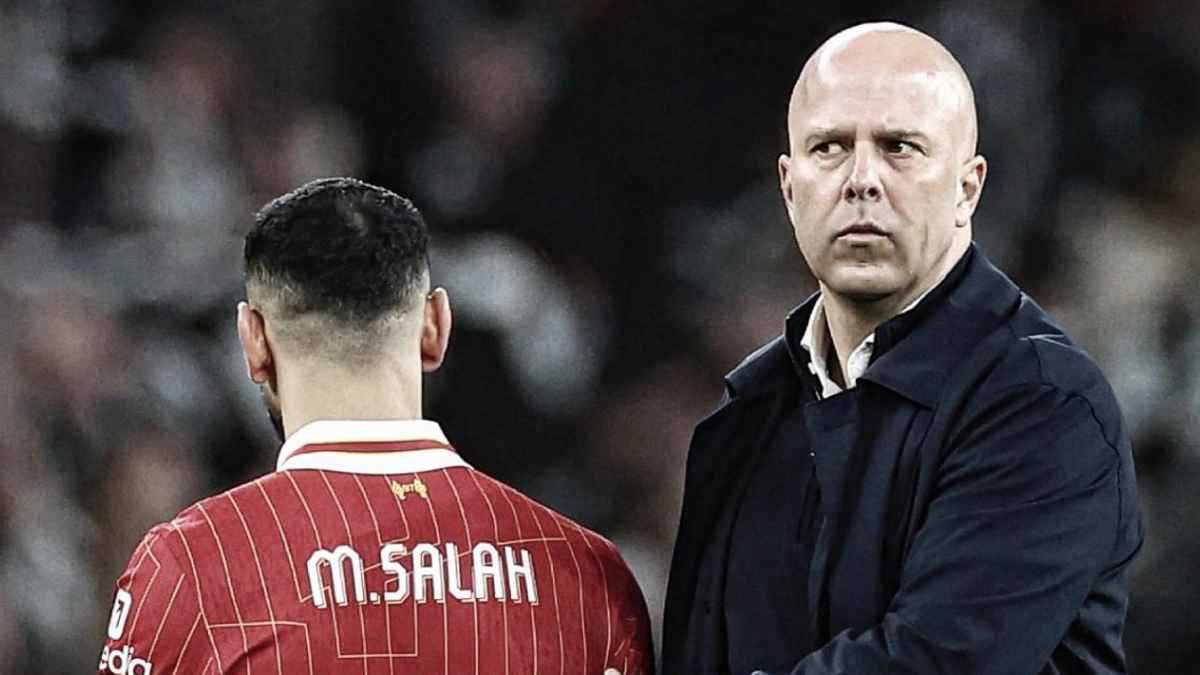 أول رد فعل من سلوت بعد تصريحات محمد صلاح الصادمة