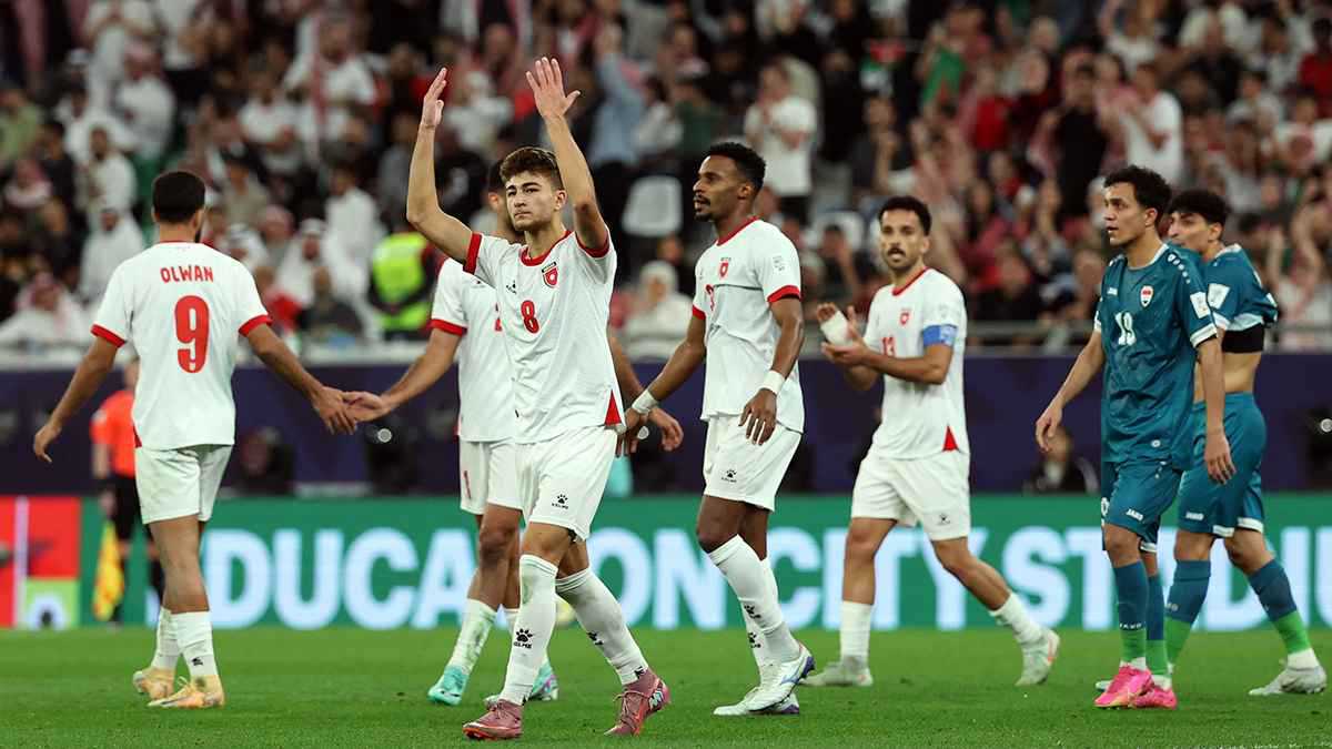 احتفال مثير من لاعبي الأردن بعد التقدم أمام العراق (صور)