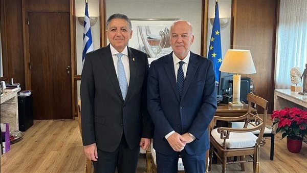 السفير عمر عامر يجتمع مع وزير العدل اليونانى