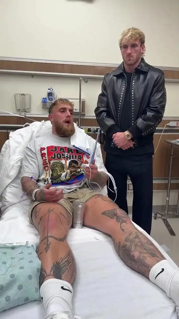 جيك بول في المستشفى