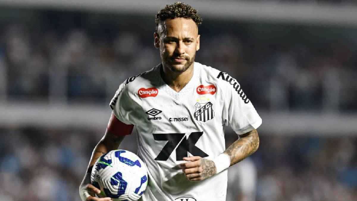 بعكس ما يفعله مع سانتوس.. لماذا تخاذل نيمار مع الهلال السعودي؟