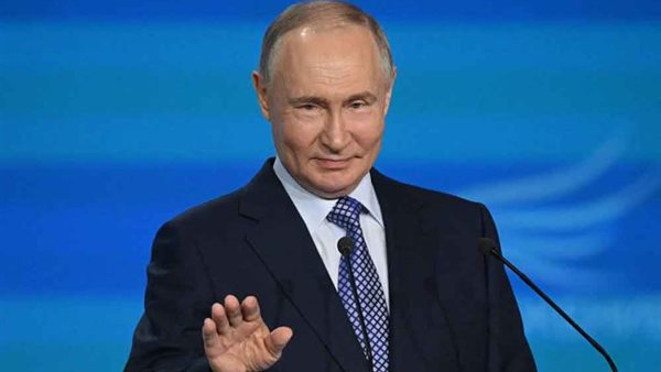 بوتين يؤكد دعمه لمادورو فى حماية مصالح فنزويلا وسيادة بلاده