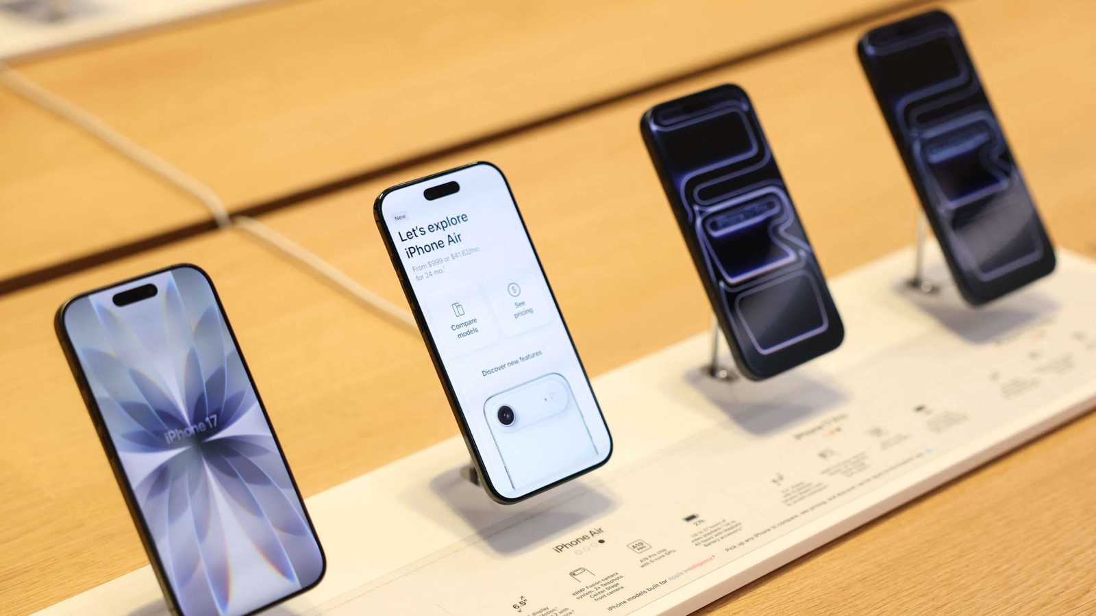 بين الطرح والتأجيل.. الضبابية تغلف مصير “آيفون إير 2”