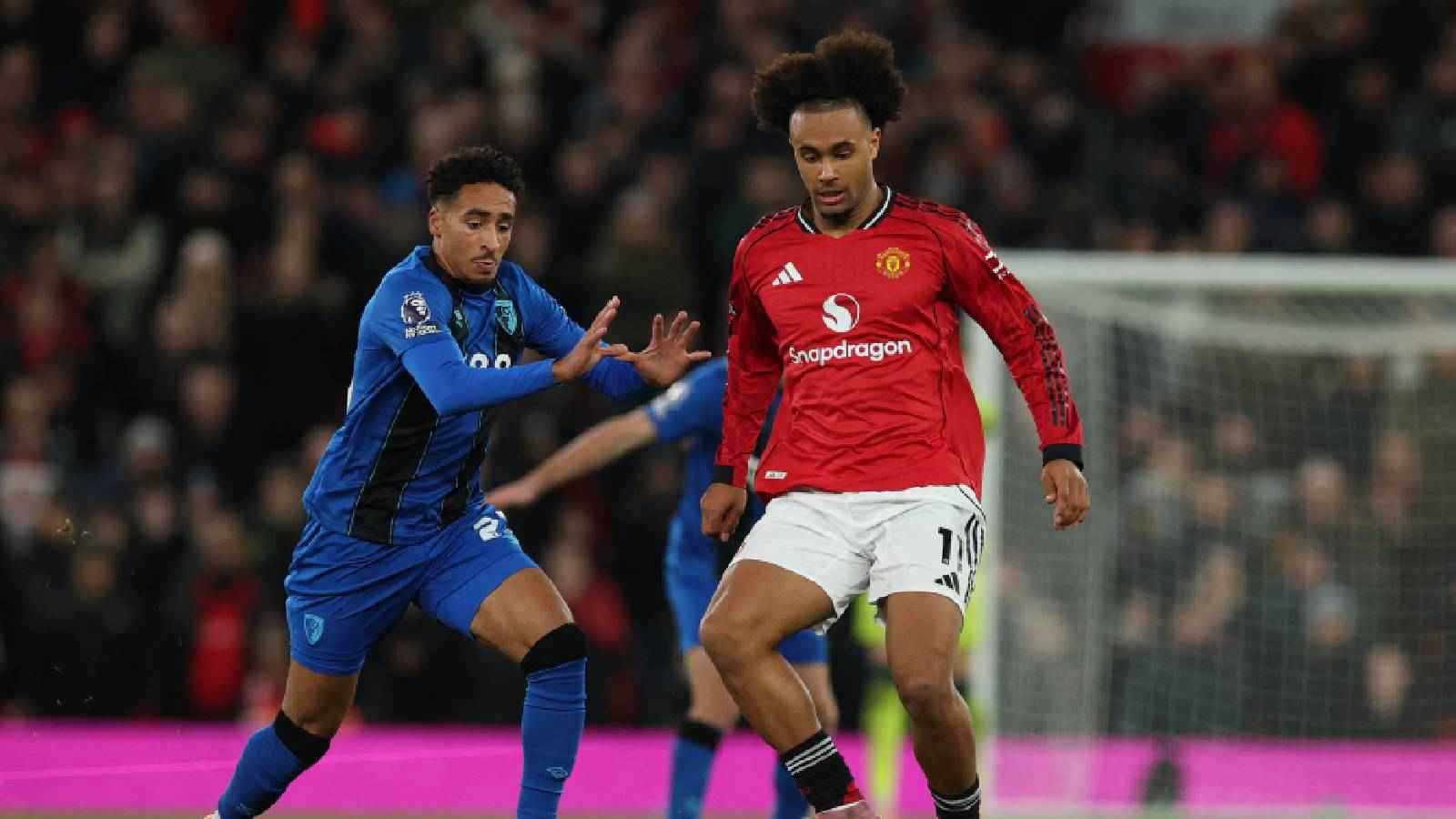 ترتيب الدوري الإنجليزي: 8 أهداف تفرض التعادل بين مانشستر يونايتد وبورنموث