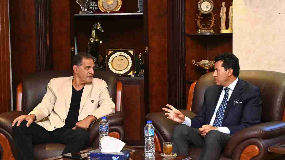 تعليق ناري من جمال الغندور بعد استبعاد نجله من قائمة الحكام الدوليين (صورة)