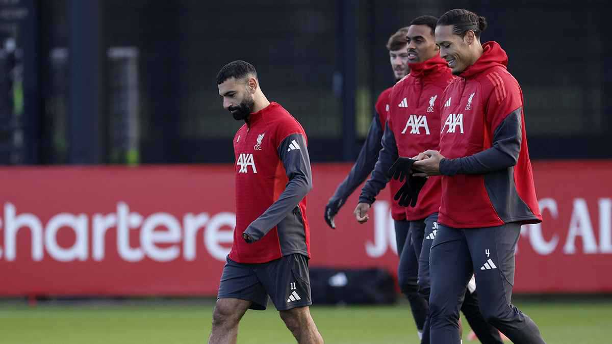 ثنائي ليفربول وأسطورة مانشستر يونايتد.. من منح صوته لـ”صلاح” في جوائز “ذا بيست”؟