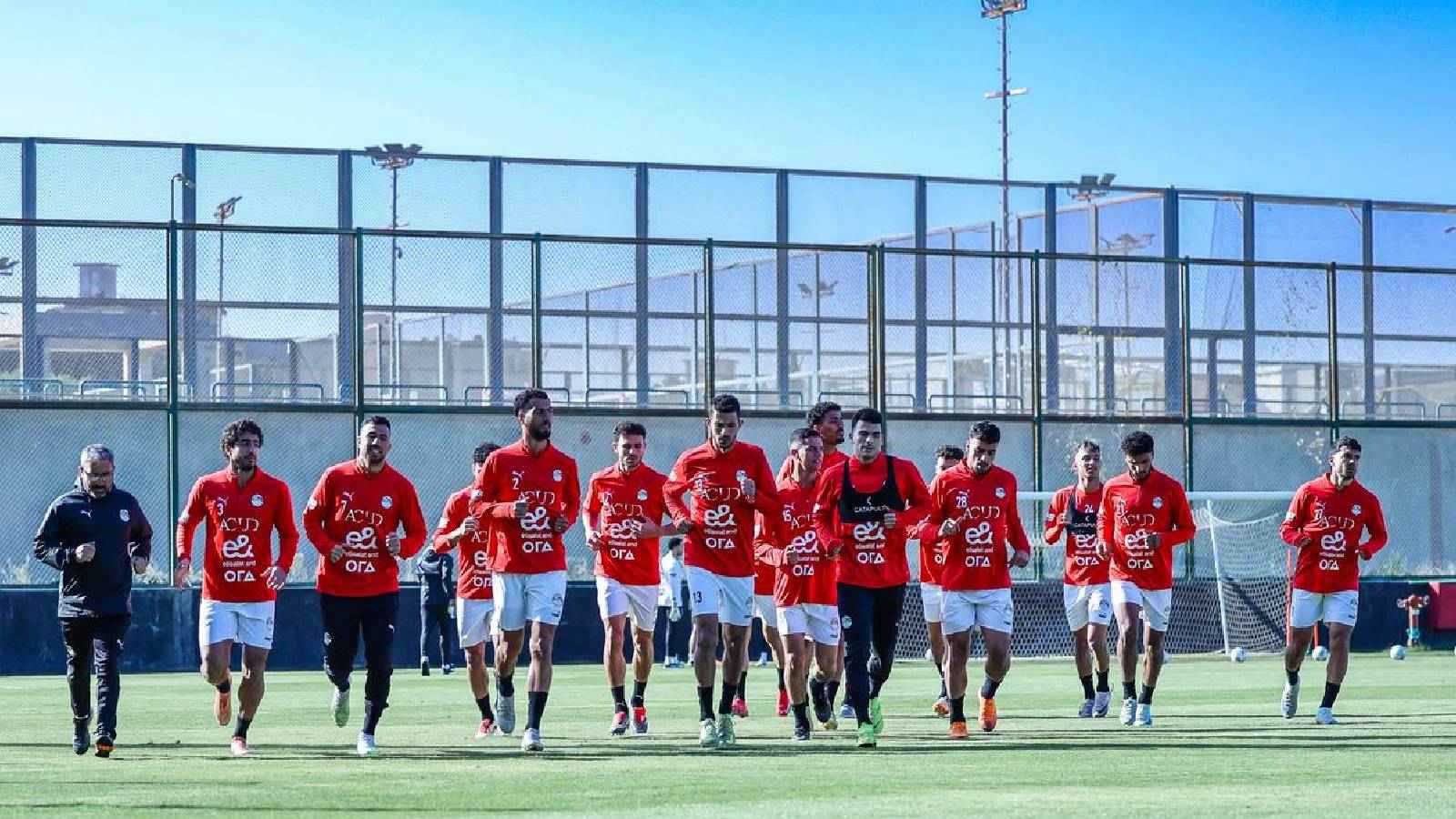 حسام حسن يعنّف نجم منتخب مصر