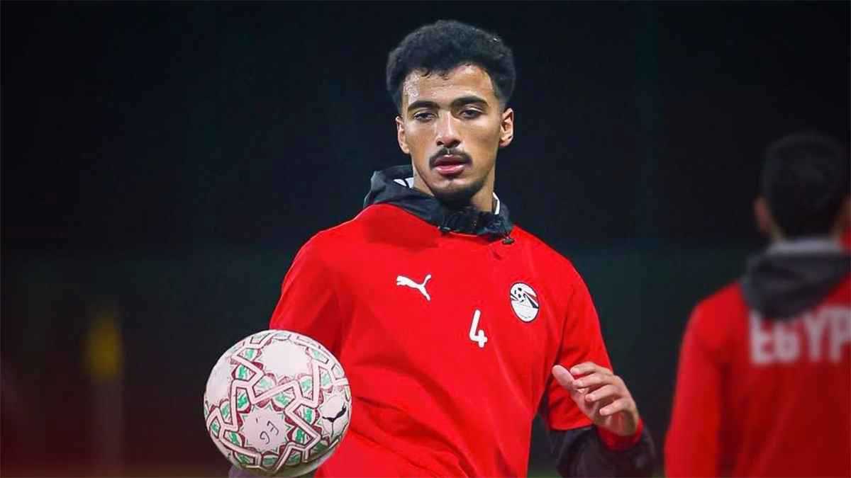 حسام عبد المجيد يحرج حسام حسن