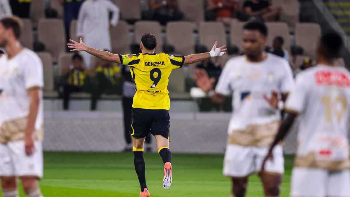 حقيقة تجديد عقد كريم بنزيما مع نادي الاتحاد السعودي