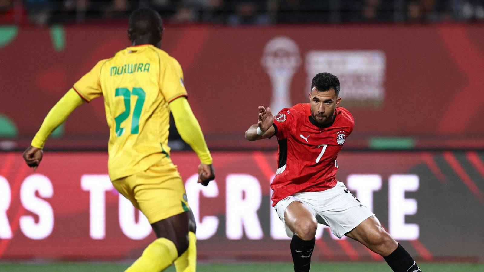 خطأ فادح من مخرج مباراة مصر وزيمبابوي (فيديو)