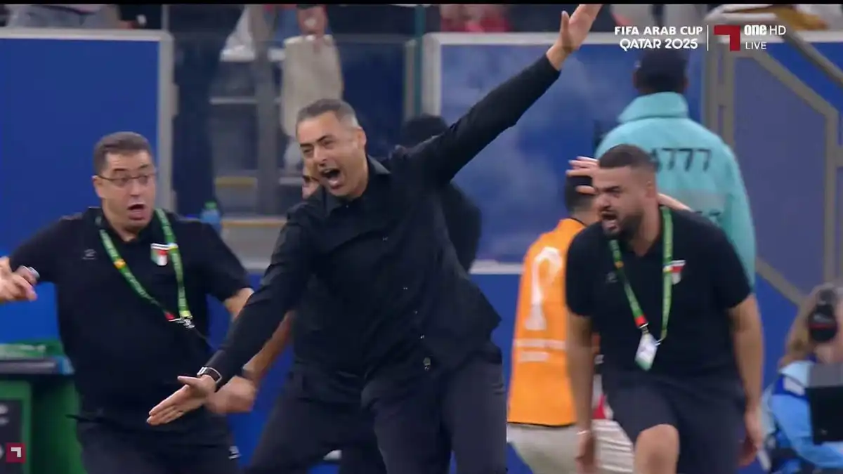 إيهاب أبو جزر