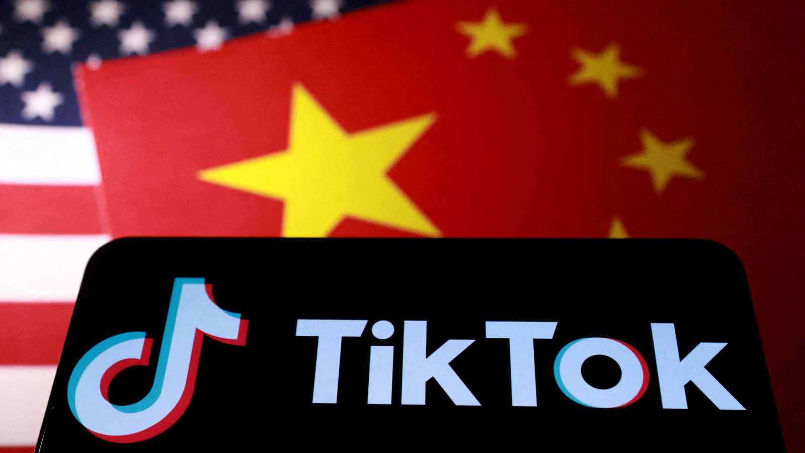 خوارزمية “تيك توك” الأمريكية.. تداعيات هائلة تنتظر المستخدمين والمبدعين