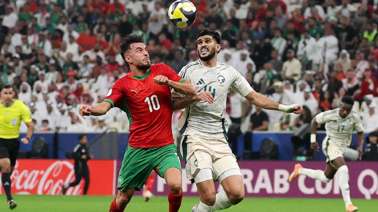 دور الـ8 لكأس العرب والدوري الأوروبي.. مواعيد مباريات اليوم والقنوات الناقلة