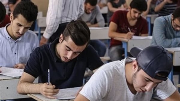 رابط تسجيل استمارة الصف الثالث الإعدادي 2025.. استعدادات مكثفة قبل امتحانات الترم الأول