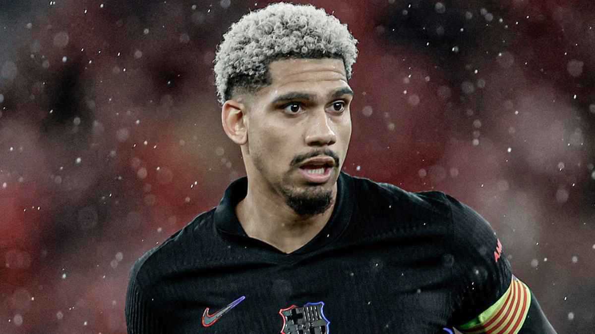 سر سفر رونالد أراوخو نجم برشلونة إلى تل أبيب