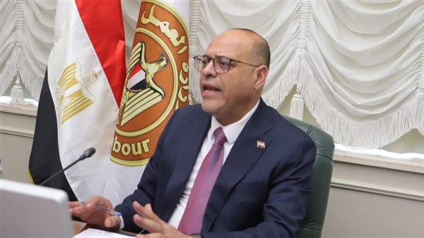 عاجل.. لفتح أسواق جديدة للمصريين .. تفاصيل زيارة وزير العمل إلى إيطاليا