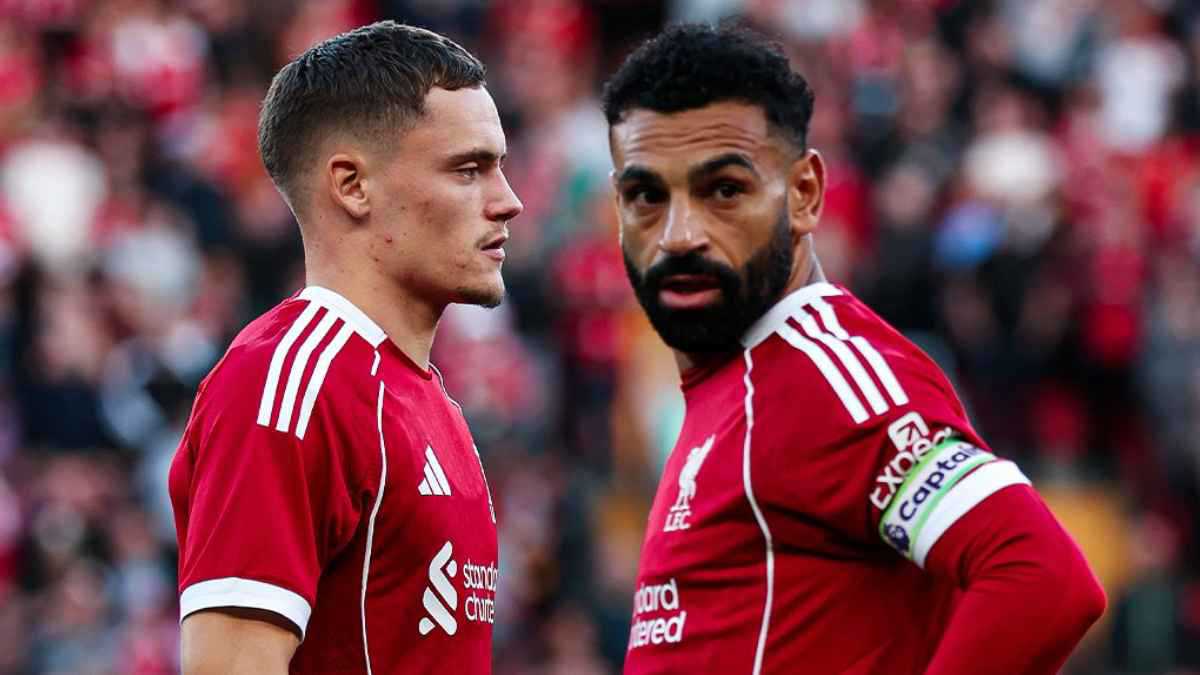 عدو في غرفة الملابس.. تقرير صادم حول وضع محمد صلاح في ليفربول