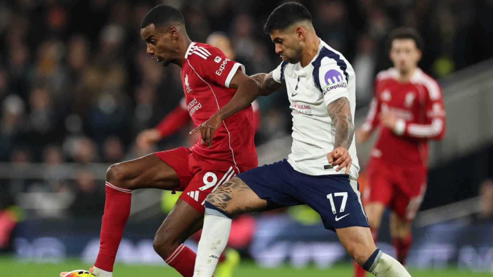 غياب طويل.. إيزاك يفجر مخاوف ليفربول