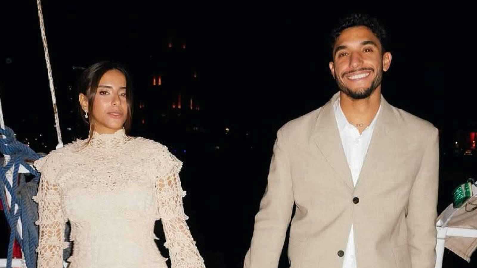 قبل الانضمام لمنتخب مصر.. عمر مرموش يعلن خطوبته من جيلان الجباس رسمياً (صور)