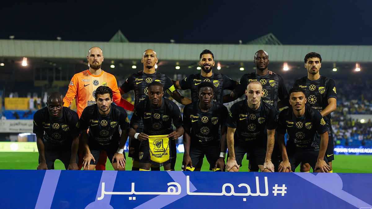 قرار صارم.. الاتحاد السعودي يصدم نجمي الفريق